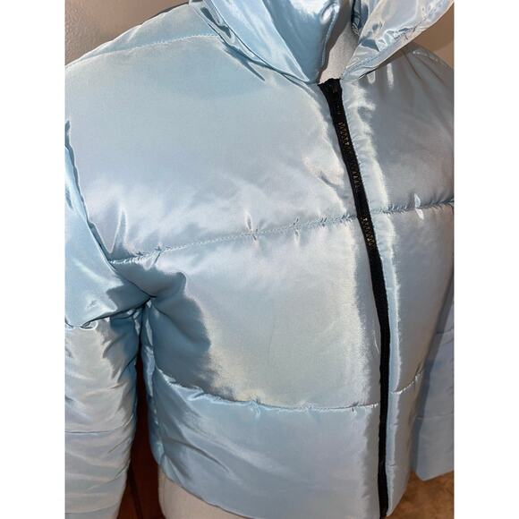 Womens Pretty Little Thing Ice Light Blue Cropped Warm Puffer Coat Size 6 - Picture 3 of 8